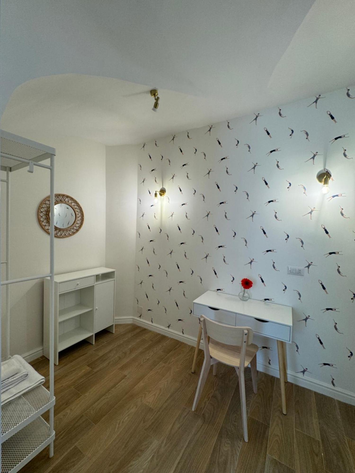 5 Urban Garden House Apartment เนเปิลส์ ภายนอก รูปภาพ