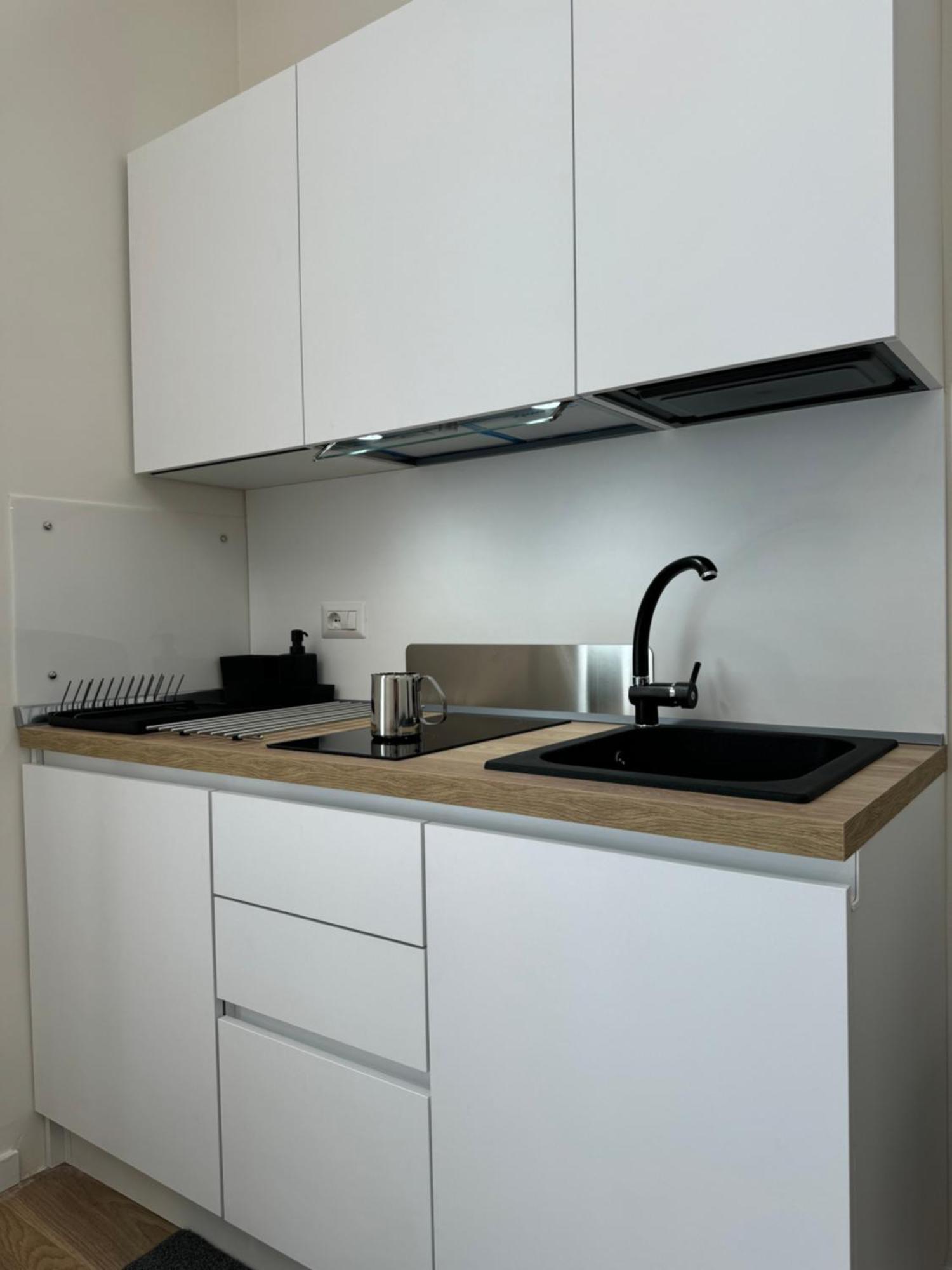 5 Urban Garden House Apartment เนเปิลส์ ภายนอก รูปภาพ